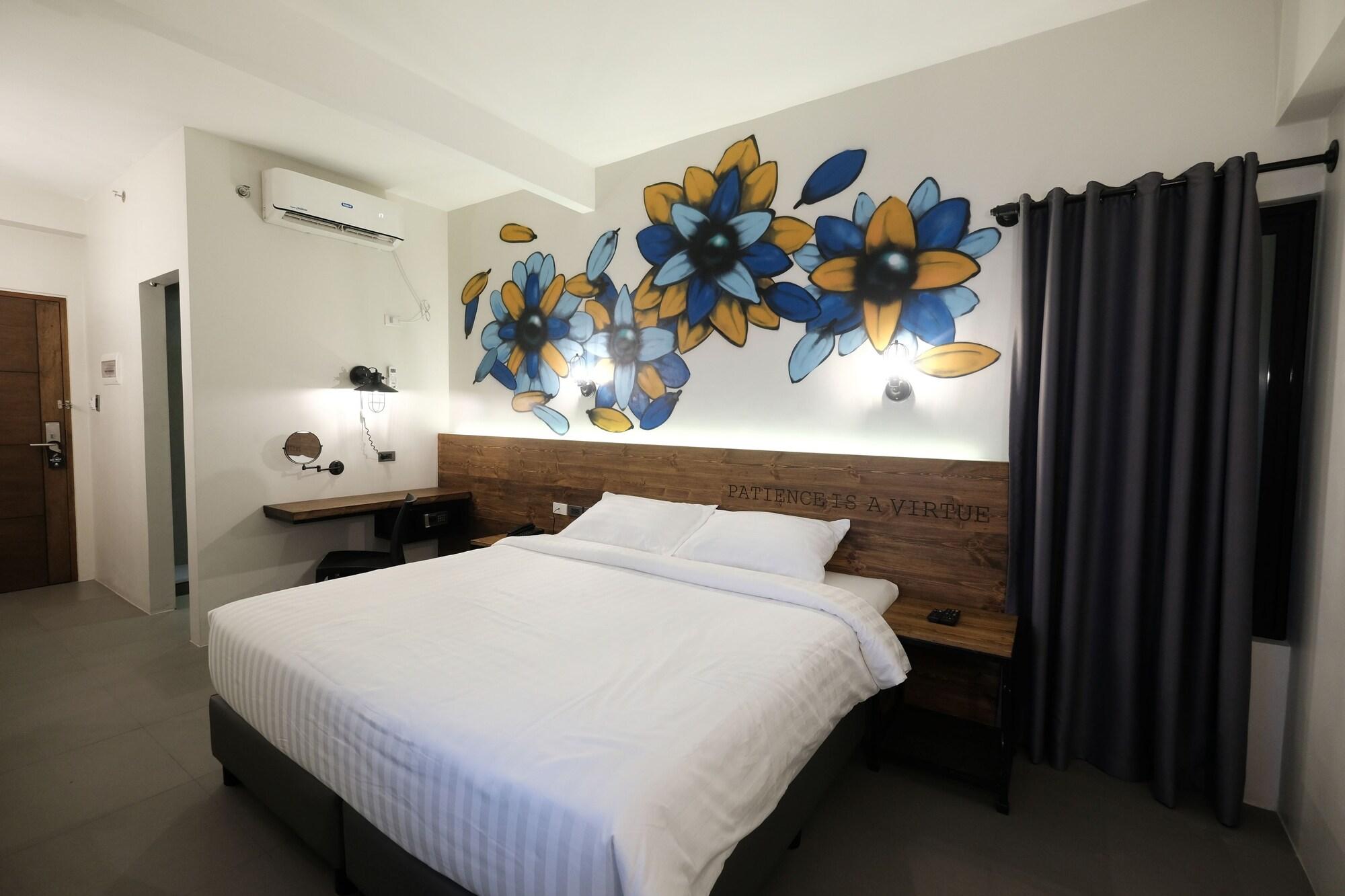 U Hotels Makati Makati City Kültér fotó