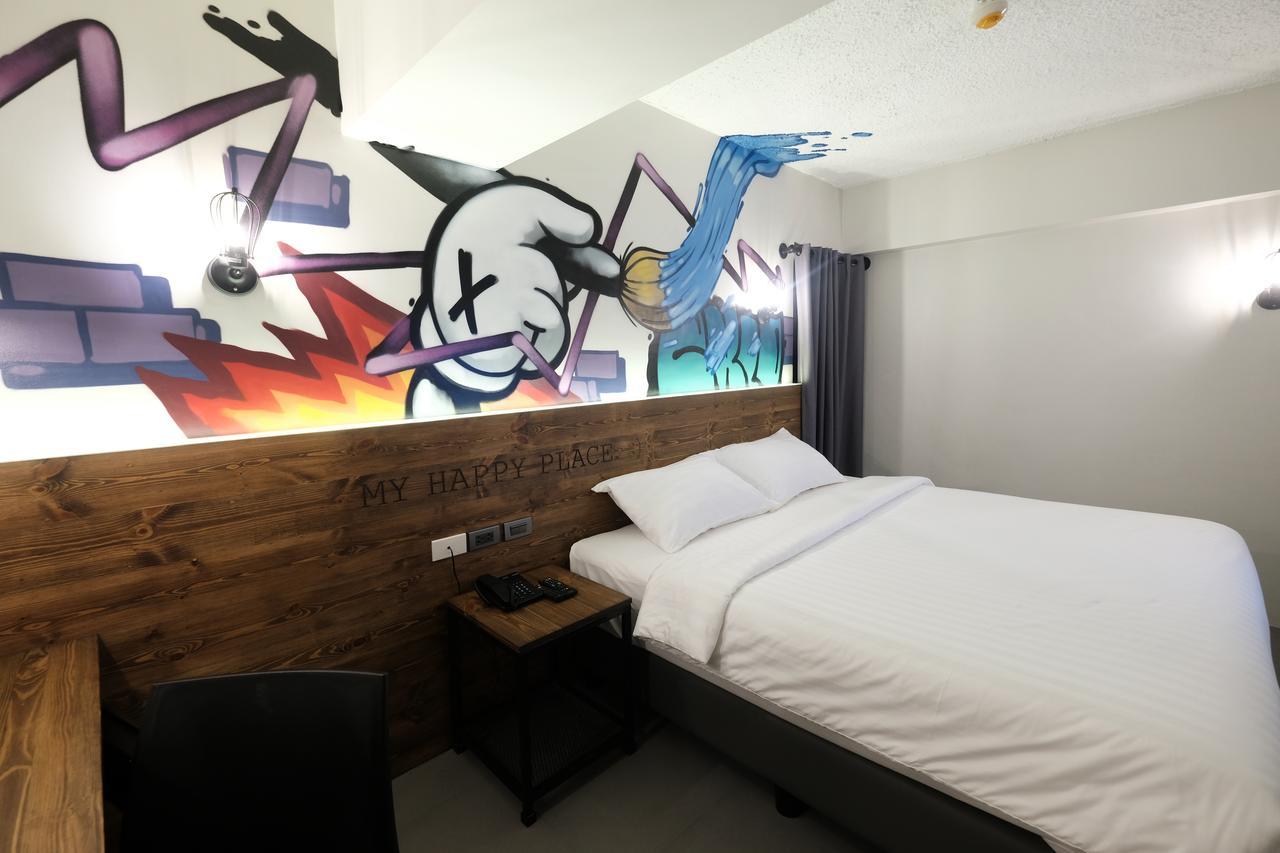 U Hotels Makati Makati City Kültér fotó