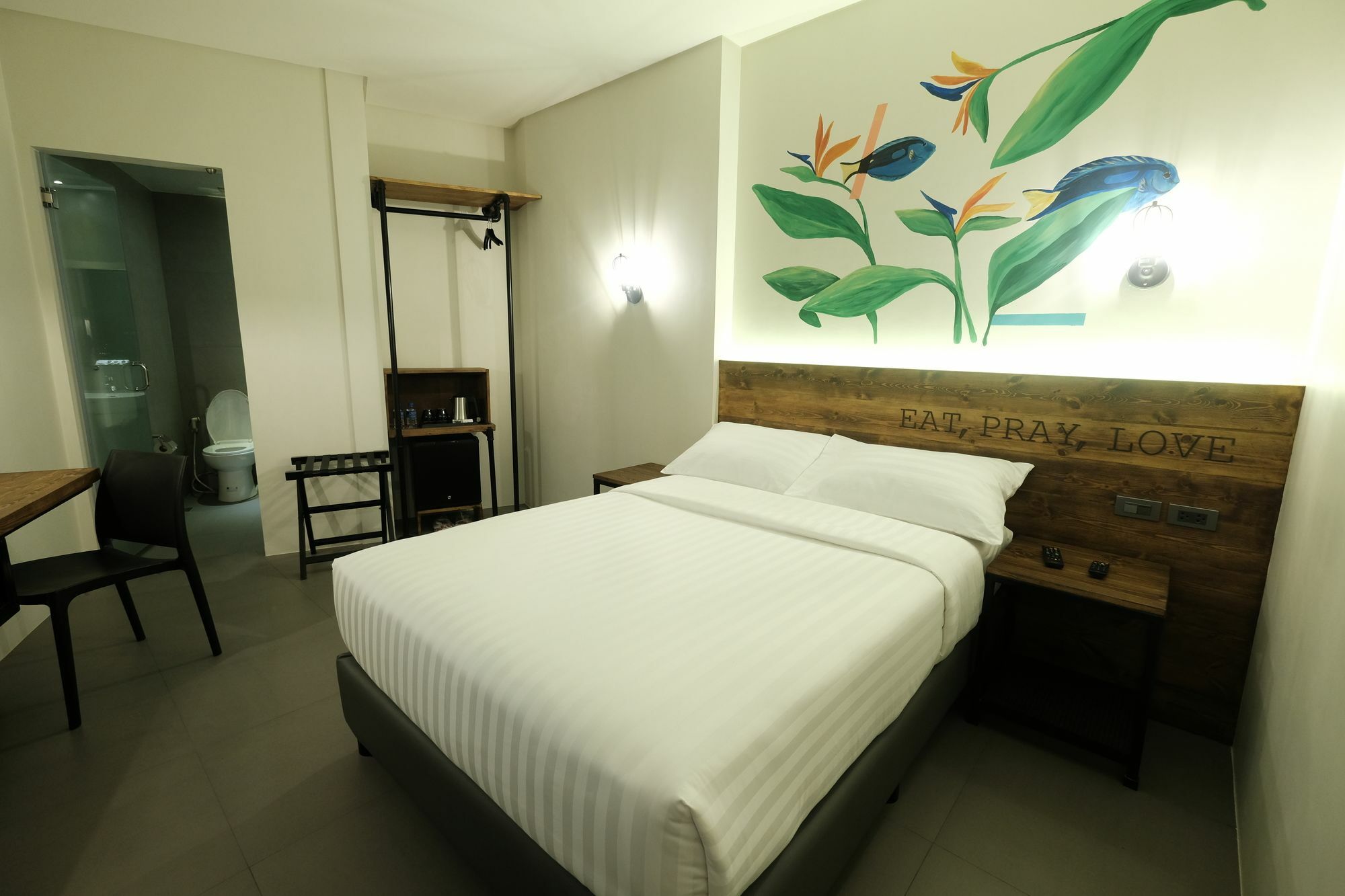 U Hotels Makati Makati City Kültér fotó
