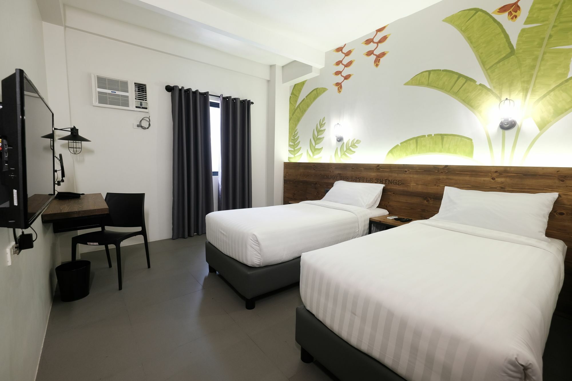 U Hotels Makati Makati City Kültér fotó
